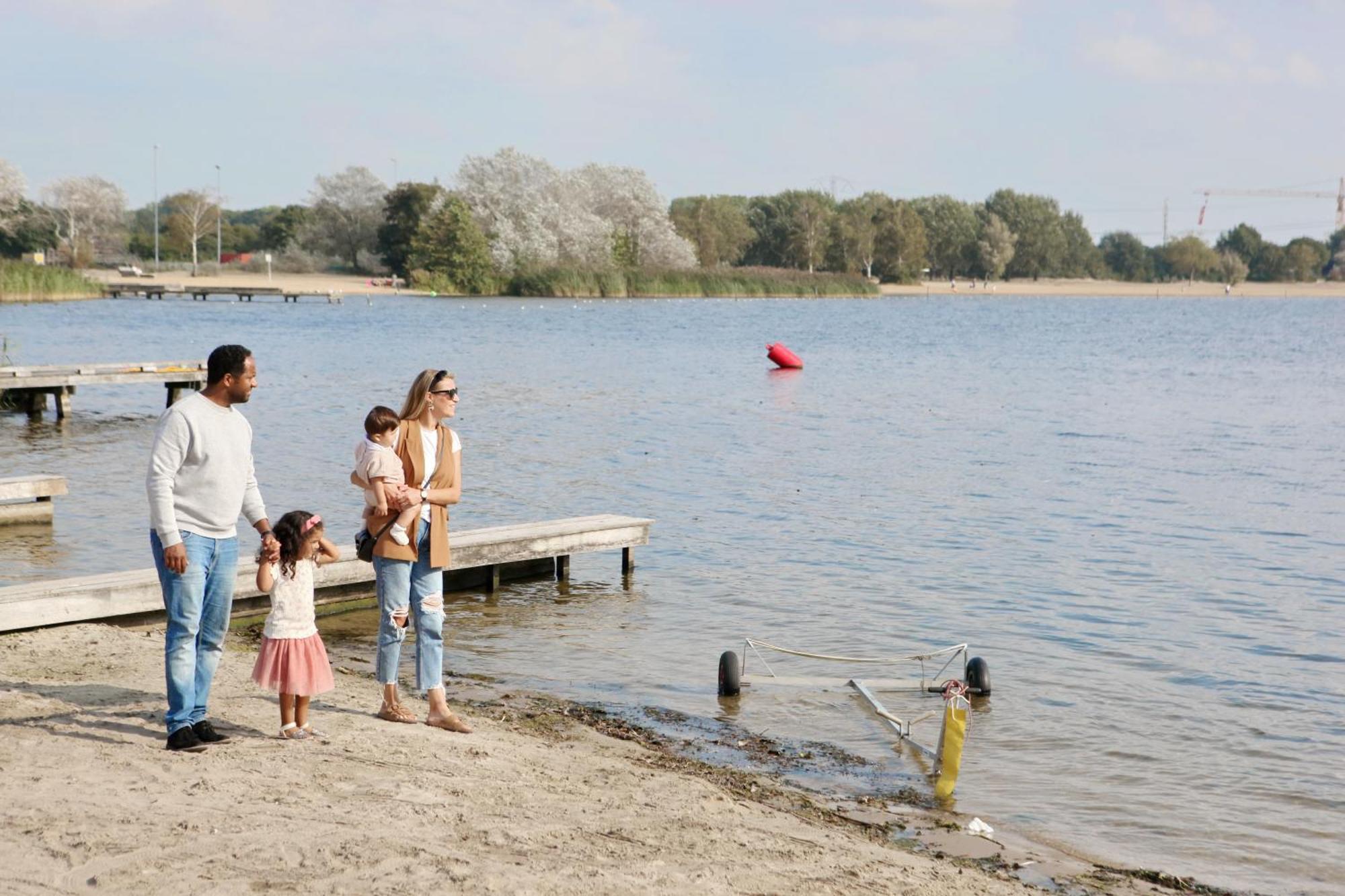 Marinaparcs Almere Buitenkant foto
