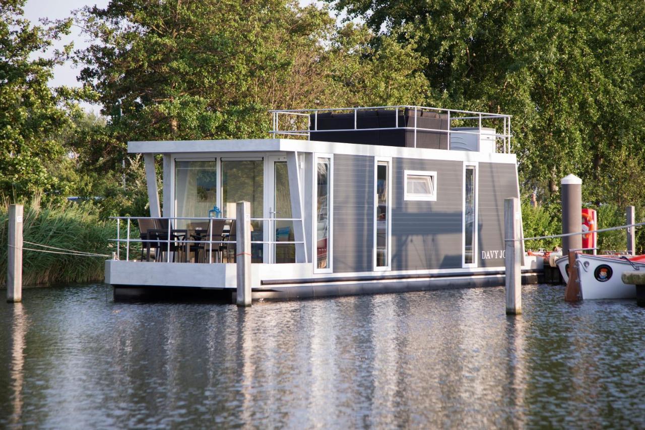 Marinaparcs Almere Buitenkant foto